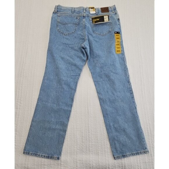 Lee Men's 100% Cotton Regular Fit Straight Leg Heavyweight Jean 42x32 NWTs Denim - Picture 2 of 16